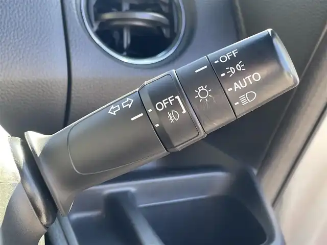 ホンダ Ｎ ＢＯＸ G L ホンダセンシング 秋田県 2018(平30)年 10.3万km プラチナホワイトパール (株)IDOMが運営する【じしゃロン秋田店】の自社ローン専用車両になりますこちらは現金またはオートローンご利用時の価格です。自社ローンご希望の方は別途その旨お申付け下さい/ウィンカーミラー/クルーズコントロール/ドアバイザー/プッシュスタート/片側パワースライドドア/ETC/シートヒーター/スマートキー/フォグランプ