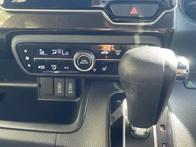 ホンダ Ｎ ＢＯＸ G L ホンダセンシング 秋田県 2018(平30)年 10.3万km プラチナホワイトパール (株)IDOMが運営する【じしゃロン秋田店】の自社ローン専用車両になりますこちらは現金またはオートローンご利用時の価格です。自社ローンご希望の方は別途その旨お申付け下さい/ウィンカーミラー/クルーズコントロール/ドアバイザー/プッシュスタート/片側パワースライドドア/ETC/シートヒーター/スマートキー/フォグランプ