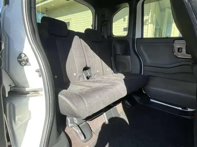 ホンダ Ｎ ＢＯＸ G L ホンダセンシング 秋田県 2018(平30)年 10.3万km プラチナホワイトパール (株)IDOMが運営する【じしゃロン秋田店】の自社ローン専用車両になりますこちらは現金またはオートローンご利用時の価格です。自社ローンご希望の方は別途その旨お申付け下さい/ウィンカーミラー/クルーズコントロール/ドアバイザー/プッシュスタート/片側パワースライドドア/ETC/シートヒーター/スマートキー/フォグランプ