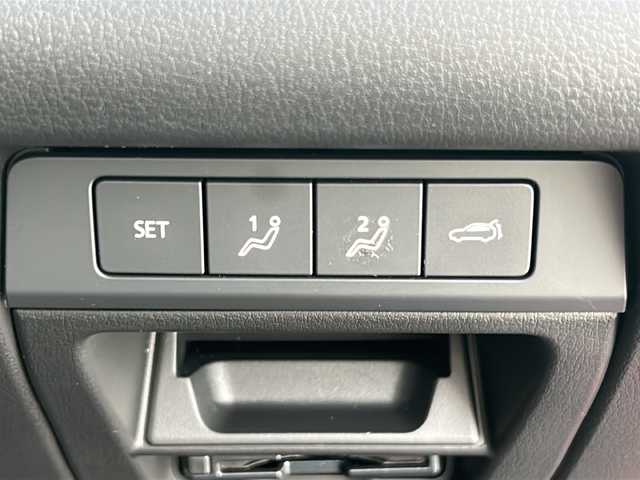 マツダ ＣＸ－３０ X Lパッケージ 広島県 2021(令3)年 6.8万km ソウルレッドクリスタルM 禁煙車/4WD/スーパーＵＶカットガラス（フロントドア）＋ＩＲカットガラス（フロントガラス／フロントドア）/ＣＤ／ＤＶＤプレーヤー＋地上デジタルＴＶチューナー（フルセグ）/３６０°セーフティパッケージ/・３６０°ビュー・モニター＋ドライバー・モニタリング/ボーズサウンドシステム（ＡＵＤＩＯＰＩＬＯＴ２＋Ｃｅｎｔｅｒｐｏｉｎｔ２）＋１２スピーカー/i-ACTIVSENSE/レーダークルーズコントロール/レーンキープアシストシステム/車線逸脱警報システム/AT誤発進抑制制御/BSM/コーナーセンサー/マツダコネクト（ナビSD無し）/・フルセグ/CD/DVD/Bluetooth/USB/HDMI/パドルシフト/革巻きステアリング/ステアリングスイッチ/パワーバックドア/パワーシート/シートメモリー/レザーシート/LEDヘッドライト/社外フロアマット/ETC/純正18インチアルミホイール