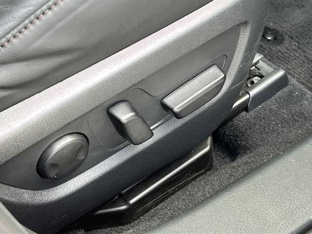 マツダ ＣＸ－３０ X Lパッケージ 広島県 2021(令3)年 6.8万km ソウルレッドクリスタルM 禁煙車/4WD/スーパーＵＶカットガラス（フロントドア）＋ＩＲカットガラス（フロントガラス／フロントドア）/ＣＤ／ＤＶＤプレーヤー＋地上デジタルＴＶチューナー（フルセグ）/３６０°セーフティパッケージ/・３６０°ビュー・モニター＋ドライバー・モニタリング/ボーズサウンドシステム（ＡＵＤＩＯＰＩＬＯＴ２＋Ｃｅｎｔｅｒｐｏｉｎｔ２）＋１２スピーカー/i-ACTIVSENSE/レーダークルーズコントロール/レーンキープアシストシステム/車線逸脱警報システム/AT誤発進抑制制御/BSM/コーナーセンサー/マツダコネクト（ナビSD無し）/・フルセグ/CD/DVD/Bluetooth/USB/HDMI/パドルシフト/革巻きステアリング/ステアリングスイッチ/パワーバックドア/パワーシート/シートメモリー/レザーシート/LEDヘッドライト/社外フロアマット/ETC/純正18インチアルミホイール