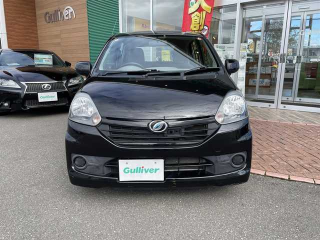 ダイハツ ミラ イース L スマートセレクションSA 道央・札幌 2014(平26)年 2万km ブラックマイカメタリック 登録時走行距離19729km/純正オーディオ（CD/FM/AM）/アイドリングストップ/リモコンキー/純正フロアマット/横滑り防止装置/盗難防止装置/衝突軽減ブレーキ/ヘッドライトレベライザー/社外レーダー探知機/バニティミラー/積込夏タイヤ/（社外AW/155/65/R14/14年製/溝4ｍｍ）