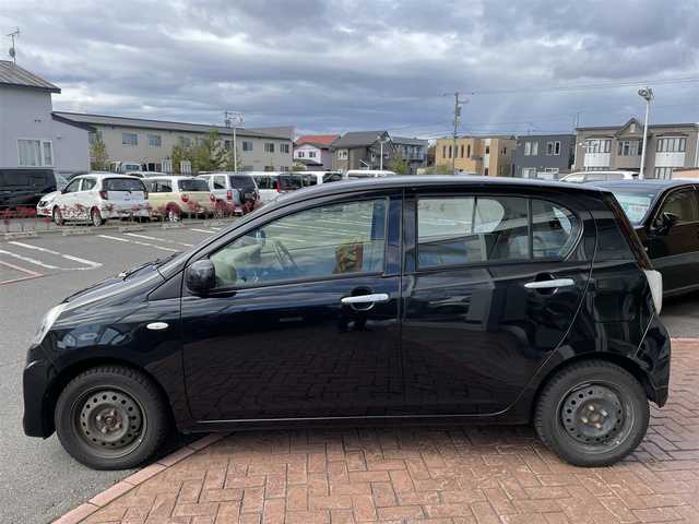 ダイハツ ミラ イース L スマートセレクションSA 道央・札幌 2014(平26)年 2万km ブラックマイカメタリック 登録時走行距離19729km/純正オーディオ（CD/FM/AM）/アイドリングストップ/リモコンキー/純正フロアマット/横滑り防止装置/盗難防止装置/衝突軽減ブレーキ/ヘッドライトレベライザー/社外レーダー探知機/バニティミラー/積込夏タイヤ/（社外AW/155/65/R14/14年製/溝4ｍｍ）