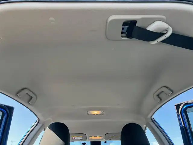 トヨタ アクア G 静岡県 2017(平29)年 5.2万km コバルトブルーメタリック 純正ナビ(CD/DVD/BT/フルセグ)/バックカメラ/ドライブレコーダー前後/ETC/エンジンスタートボタン/パワーステアリング/パワーウィンドウ/アイドリングストップ/オートエアコン/スマートキー/スペアキー１本/クルーズコントロール/純正フロアマット/布シート/ABS/横滑り防止装置/レーンキープアシスト/オートライト/オートマチックハイビーム/Wエアバッグ/衝突軽減システム