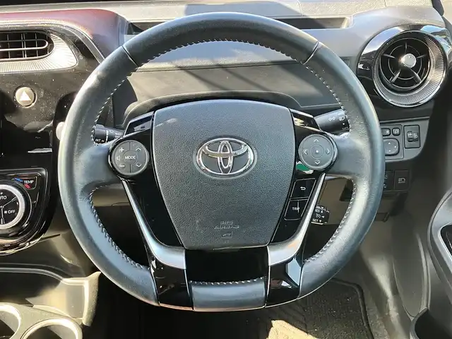 トヨタ アクア G 静岡県 2017(平29)年 5.2万km コバルトブルーメタリック 純正ナビ(CD/DVD/BT/フルセグ)/バックカメラ/ドライブレコーダー前後/ETC/エンジンスタートボタン/パワーステアリング/パワーウィンドウ/アイドリングストップ/オートエアコン/スマートキー/スペアキー１本/クルーズコントロール/純正フロアマット/布シート/ABS/横滑り防止装置/レーンキープアシスト/オートライト/オートマチックハイビーム/Wエアバッグ/衝突軽減システム