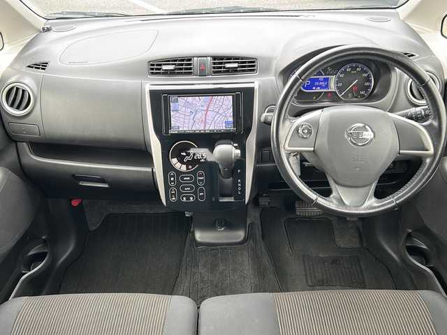 日産 デイズ ハイウェイスターG 岐阜県 2013(平25)年 6.4万km ブラック 登録時走行距離63862km/社外ＳＤナビ/フルセグＴＶ/全方位カメラ/社外フロアマット/社外アルミホイール/オートエアコン/プッシュスタート/スマートキー/スペアキー/ベンチシート/フルフラットシート/ＡＢＳ/横滑り防止装置/レーンキープアシスト/盗難防止装置/オートライト/ハロゲンヘッドライト/エアバッグ/衝突被害軽減システム