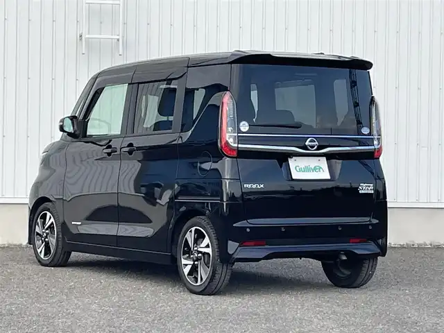 日産 ルークス ハイウェイスター Gターボ 熊本県 2021(令3)年 2.6万km ブラック 純正SDナビ/・Bluetooth/AM/FM/CD/DVD/ブルーレイ/フルセグTV/SD/ipod/ミュージックサーバー/プロパイロット/・エマージェンシーブレーキ/・車線逸脱警報/・車線逸脱防止支援/・先行車発進お知らせ機能/・道路標識認識機能/インテリジェントクルーズコントロール/バックカメラ/・全方位カメラ/・ふらつき警報/ドライブレコーダー/両側パワースライドドア/・ハンズフリーオートスライドドア/コーナーセンサー前後/盗難防止装置/オートマチックハイビーム/LEDヘッドライト/エアバッグダブル/ステアリングスイッチ/ウィンカーミラー/電動格納ミラー/シートヒーター/電子パーキングブレーキ/オートホールド/ロールサンシェード/スマートキー/プッシュスタートボタン/ETC/ＳＯＳボタン/純正ドアバイザー/純正フロアマット/純正アルミホイール