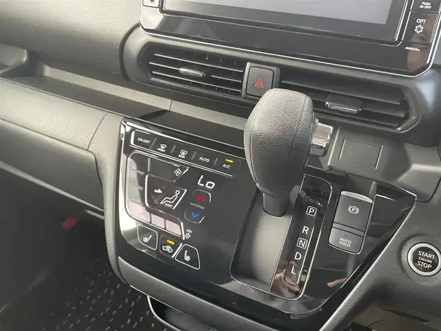 日産 ルークス ハイウェイスター Gターボ 熊本県 2021(令3)年 2.6万km ブラック 純正SDナビ/・Bluetooth/AM/FM/CD/DVD/ブルーレイ/フルセグTV/SD/ipod/ミュージックサーバー/プロパイロット/・エマージェンシーブレーキ/・車線逸脱警報/・車線逸脱防止支援/・先行車発進お知らせ機能/・道路標識認識機能/インテリジェントクルーズコントロール/バックカメラ/・全方位カメラ/・ふらつき警報/ドライブレコーダー/両側パワースライドドア/・ハンズフリーオートスライドドア/コーナーセンサー前後/盗難防止装置/オートマチックハイビーム/LEDヘッドライト/エアバッグダブル/ステアリングスイッチ/ウィンカーミラー/電動格納ミラー/シートヒーター/電子パーキングブレーキ/オートホールド/ロールサンシェード/スマートキー/プッシュスタートボタン/ETC/ＳＯＳボタン/純正ドアバイザー/純正フロアマット/純正アルミホイール