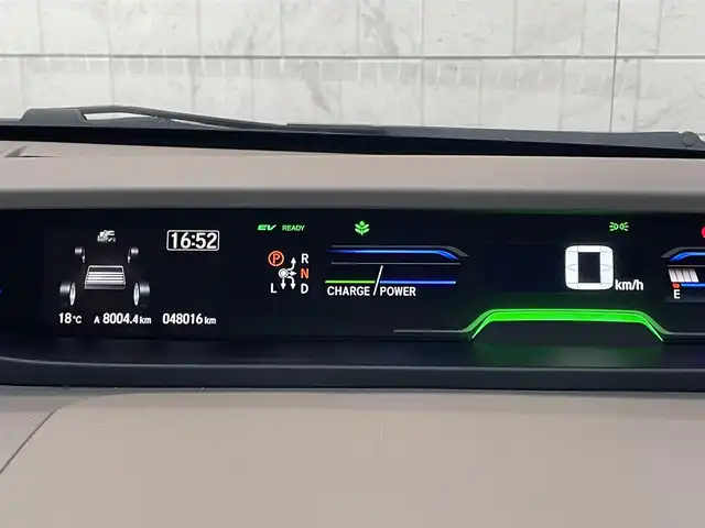 ホンダ フリード ハイブリット G ホンダセンシング 福岡県 2021(令3)年 4.9万km スーパープラチナグレーメタリック 純正7型SDナビ(フルセグTV/CD/DVD/BT)ホンダセンシングバックカメラ両側パワスラレーダークルコンETCUSB純正フロアマット純正LEDプッシュスタートスマートキースペアキー