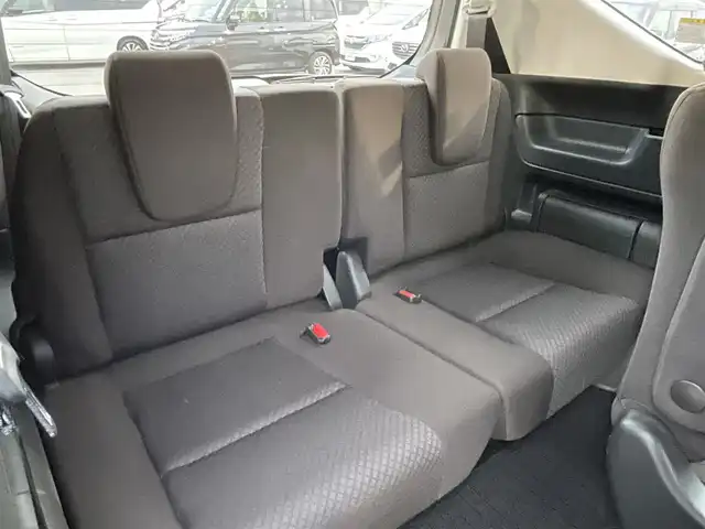 ホンダ フリード ハイブリット G ホンダセンシング 福岡県 2021(令3)年 4.9万km スーパープラチナグレーメタリック 純正7型SDナビ(フルセグTV/CD/DVD/BT)ホンダセンシングバックカメラ両側パワスラレーダークルコンETCUSB純正フロアマット純正LEDプッシュスタートスマートキースペアキー