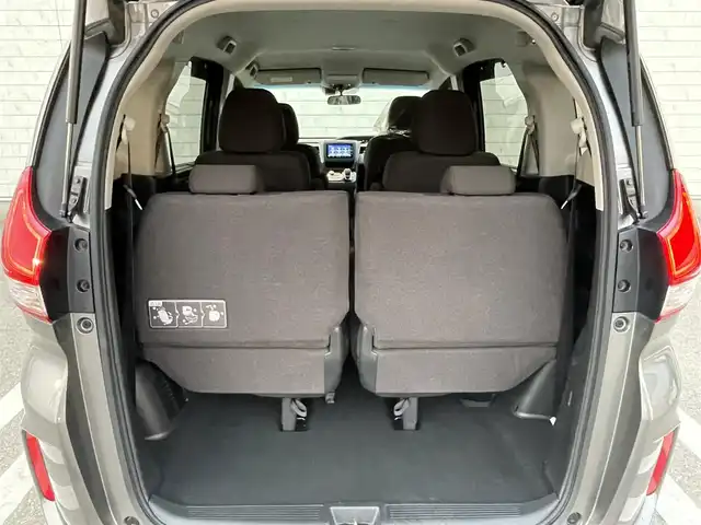 ホンダ フリード ハイブリット G ホンダセンシング 福岡県 2021(令3)年 4.9万km スーパープラチナグレーメタリック 純正7型SDナビ(フルセグTV/CD/DVD/BT)ホンダセンシングバックカメラ両側パワスラレーダークルコンETCUSB純正フロアマット純正LEDプッシュスタートスマートキースペアキー