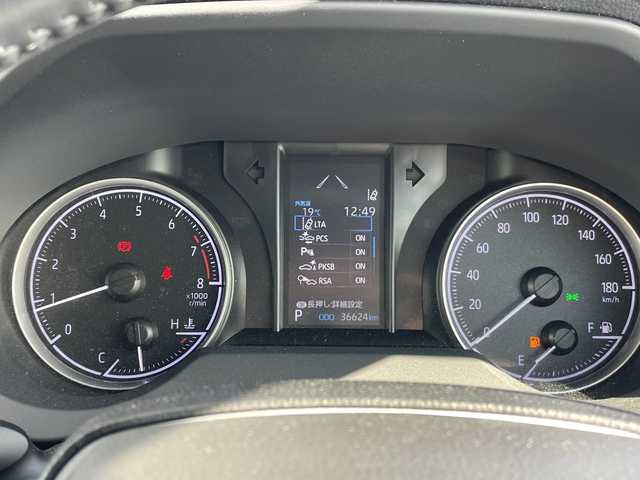 トヨタ ハリアー S 愛知県 2020(令2)年 3.7万km プレシャスブラックパール トヨタセーフティセンス/純正8型ディスプレイオーディオナビ/レーダークルーズコントロール/バックカメラ/コーナーセンサー/純正アルミホイール/LEDヘッドライト/インテリジェントミラー/オートマチックハイビーム/ETC/衝突軽減システム/Bluetooth/ステアリングスイッチ/スマートキー/プッシュスタート