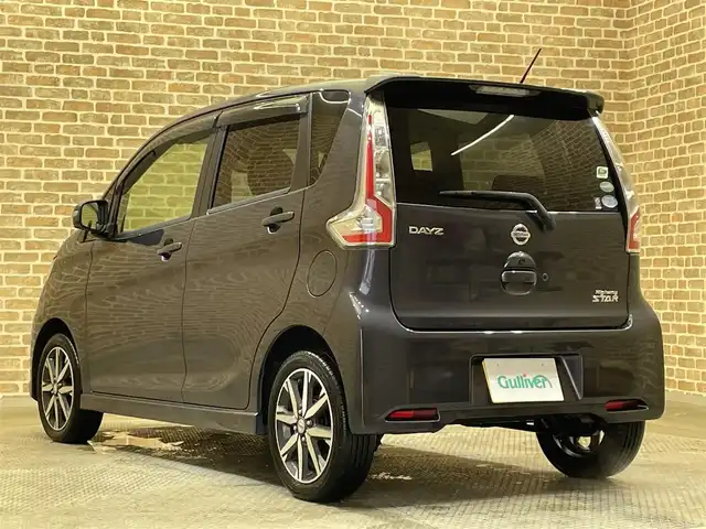 日産 デイズ ハイウェイスターX 岩手県 2017(平29)年 11.1万km プレミアムパープルP アラウンドビューモニター/エマージェンシーブレーキ/ハイビームアシスト/横滑り防止装置/アイドリングストップ/オートエアコン/オートライト/HIDヘッドライト/フォグライト/純正アルミホイール/フロントベンチシート/純正フロアマット/ドアバイザー