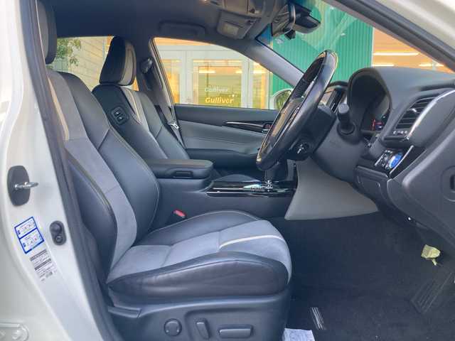 トヨタ クラウン ハイブリッド アスリートS J－フロンティア 岡山県 2017(平29)年 4.2万km ホワイトパールクリスタルシャイン 純正ナビ/フルセグTV、CD、DVD、Blu-ray、Bluetooth/AM、FM/全方位カメラ/純正ドライブレコーダー/ステアリングヒーター/前席シートヒーター/前席パワーシート/ビルトインETC/TVキャンセラー/ハーフレザーシート/リアロールサンシェード/トヨタセーフティセンス/・レーダークルーズコントロール/・レーンディパーチャーアラート/・プリクラッシュセーフティ/・オートハイビーム