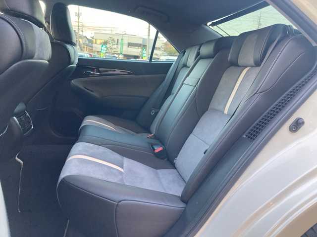 トヨタ クラウン ハイブリッド アスリートS J－フロンティア 岡山県 2017(平29)年 4.2万km ホワイトパールクリスタルシャイン 純正ナビ/フルセグTV、CD、DVD、Blu-ray、Bluetooth/AM、FM/全方位カメラ/純正ドライブレコーダー/ステアリングヒーター/前席シートヒーター/前席パワーシート/ビルトインETC/TVキャンセラー/ハーフレザーシート/リアロールサンシェード/トヨタセーフティセンス/・レーダークルーズコントロール/・レーンディパーチャーアラート/・プリクラッシュセーフティ/・オートハイビーム