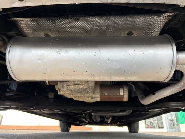 日産 ノート X FOUR 青森県 2015(平27)年 2.6万km ブリリアントシルバー 4WD/社外メモリナビ/Bluetooth・USB・SD・AUX/ETC/横滑り防止装置/エマージェンシーブレーキレス/ハロゲンヘッドライト/オートライト/プッシュスタート/インテリキー/スペアキー/14インチホイルスタッドレスタイヤ/14インチホイル夏タイヤあり