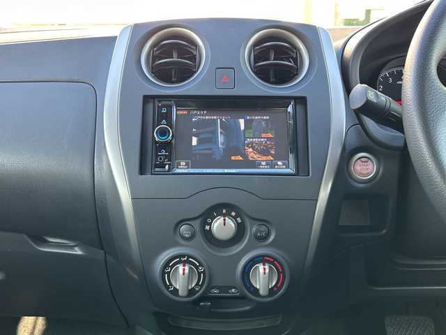 日産 ノート X FOUR 青森県 2015(平27)年 2.6万km ブリリアントシルバー 4WD/社外メモリナビ/Bluetooth・USB・SD・AUX/ETC/横滑り防止装置/エマージェンシーブレーキレス/ハロゲンヘッドライト/オートライト/プッシュスタート/インテリキー/スペアキー/14インチホイルスタッドレスタイヤ/14インチホイル夏タイヤあり