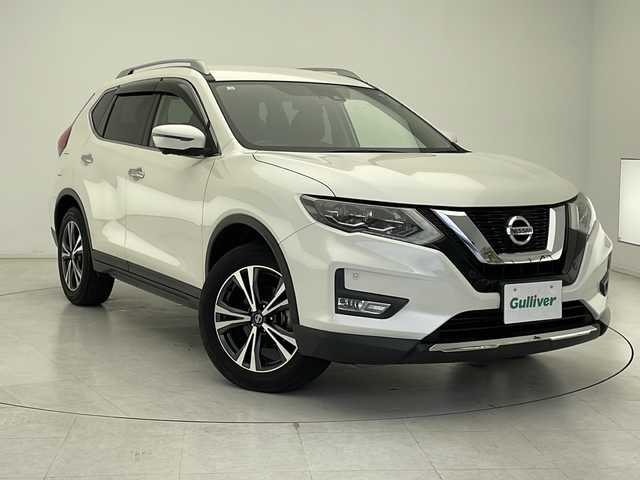 日産 エクストレイル 20Xi 千葉県 2018(平30)年 5.5万km ブリリアントホワイトパール 純正ナビ/・FM/AM CD SD BT USB フルセグTV/ワンオーナー/プロパイロット/衝突軽減ブレーキ/後側方車両検知警報/駐車支援/パワーバックドア/デジタルインナーミラー/アラウンドビューモニター/フルオートエアコン/電動パーキングブレーキ/オートブレーキホールド/ステアリングスイッチ/サングラスホルダー/ビルトインETC/ドライブレコーダー/合皮レザーシート/ＬＥＤヘッドライト/フォグランプ/ルーフレール/純正18インチアルミホイール/プッシュエンジンスタート/クリアランスソナー/後席用エアコン吹き出し口/純正フロアマット/電動格納ミラー/ウィンカーミラー/ドアバイザー