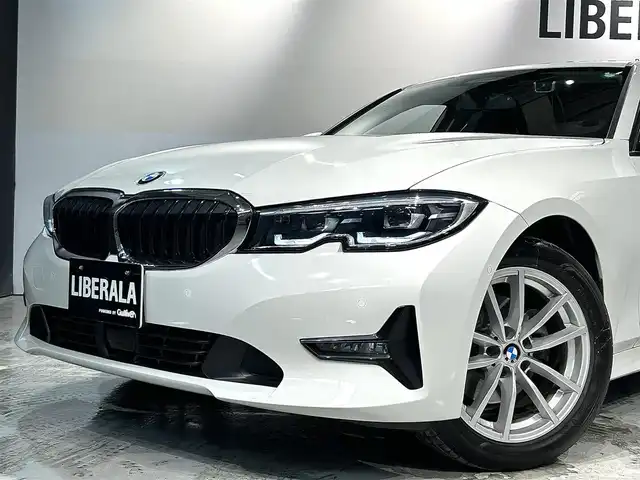 ＢＭＷ ＢＭＷ ３２０ｄ xDrive Mスポーツ EDシャドー 道央・札幌 2024(令6)年 0.7万km 白 ドライビング・アシスト・プロフェッショナル/　・ACC/　・レーン・ディパーチャー・ウォーニング/　・レーン・キーピング・アシスト/　・レーン・チェンジ・ウォーニング/パーキング・アシスト・プラス/　・パーキング・アシスト/　・アクティブPDC/　・サラウンドビューシステム/BMWヘッドアップディスプレイ/パワーシート(D/N）/シートヒーター(D/N）/ワイヤレスチャージング/コンフォートpkg/　・オートマチック・トランク・リッド・オペレーション/　・サンプロテクション・ガラス/　・ランバーサポート(D/N）/アンビエントライト/BMWライブ・コックピット/アクティブLEDヘッドライト/オートライト/レインセンサー/BMWコネクテッド・ドライブ・プロフェッショナル/ETC