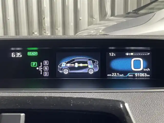 トヨタ プリウス S ツーリングセレクション 道央・札幌 2016(平28)年 9.1万km スティールブロンドM 4WD/純正SDナビ(フルセグ、CD、DVD、Bt)/合皮シート/バックカメラ/シートヒーター(D/N)/スマートキー/プッシュスタート/ＬＥＤオートライト/ETC/純正17インチAW/取扱説明書/新車時保証書