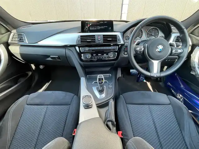 ＢＭＷ ３２０ｄ Mスポーツ 香川県 2015(平27)年 6.8万km サファイアブラックP インテリジェントセーフティpkg/ACC/LKA/衝突軽減/LEDヘッドライト/純正ナビ、ブルートゥース/バックカメラ/前席パワーシート/Rコーナーセンサー/前ドラレコ/オートライト/オートエアコン/純正18インチアルミ/パドルシフト