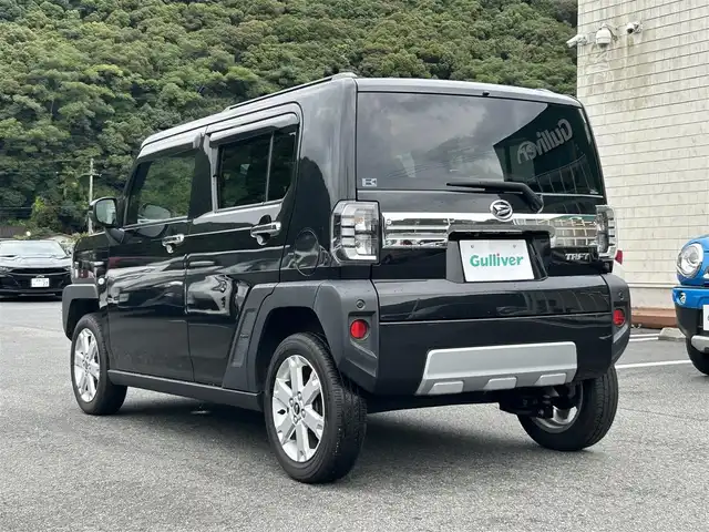 ダイハツ タフト G クロムベンチャー 愛媛県 2022(令4)年 5.2万km ブラックマイカメタリック ワンオーナー/ガラスルーフ/ルーフレール/純正ナビ /・Bluetooth/・CD/DVD/USB/フルセグTV /全周囲カメラ/バックカメラ/ドライブレコーダー/ETC/衝突被害軽減ブレーキ/オートマチックハイビーム/LEDオートヘッドライト/コーナーセンサー/シートヒーター(D席＋N席)/純正15インチAW/ステアリングスイッチ/スペアキー/保証書/取扱説明書