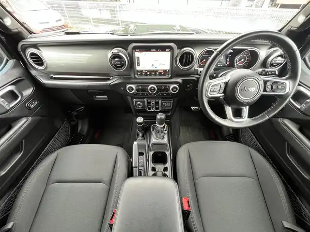 クライスラー・ジープ ジープ ラングラー アンリミテッド サハラ 静岡県 2020(令2)年 3.5万km 黒 アダプティブクルーズコントロール/電動サイドステップ/サンライダートップ（ハードトップ積み込み）/純正ナビ/（フルセグ/BT）/F/Bカメラ/前後ドライブレコーダー/前後コーナーセンサー/ブランドスポットアシスト/LEDヘッドライト/純正18インチアルミホイール/ETC2.0/スマートキーメモリナビ