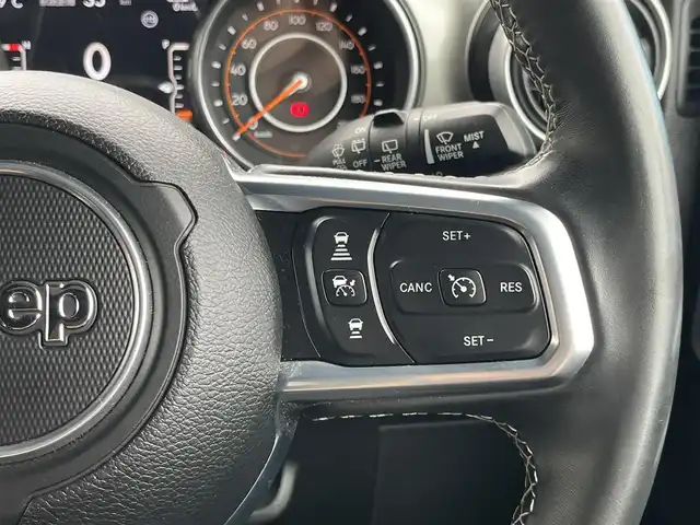 クライスラー・ジープ ジープ ラングラー アンリミテッド サハラ 静岡県 2020(令2)年 3.5万km 黒 アダプティブクルーズコントロール/電動サイドステップ/サンライダートップ（ハードトップ積み込み）/純正ナビ/（フルセグ/BT）/F/Bカメラ/前後ドライブレコーダー/前後コーナーセンサー/ブランドスポットアシスト/LEDヘッドライト/純正18インチアルミホイール/ETC2.0/スマートキーメモリナビ