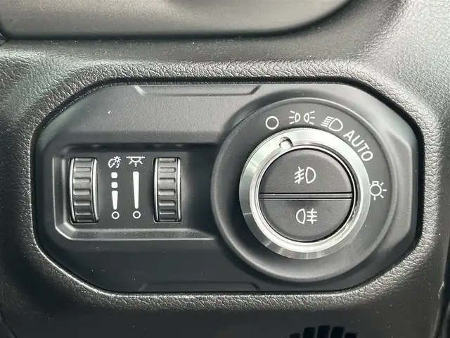 クライスラー・ジープ ジープ ラングラー アンリミテッド サハラ 静岡県 2020(令2)年 3.5万km 黒 アダプティブクルーズコントロール/電動サイドステップ/サンライダートップ（ハードトップ積み込み）/純正ナビ/（フルセグ/BT）/F/Bカメラ/前後ドライブレコーダー/前後コーナーセンサー/ブランドスポットアシスト/LEDヘッドライト/純正18インチアルミホイール/ETC2.0/スマートキーメモリナビ