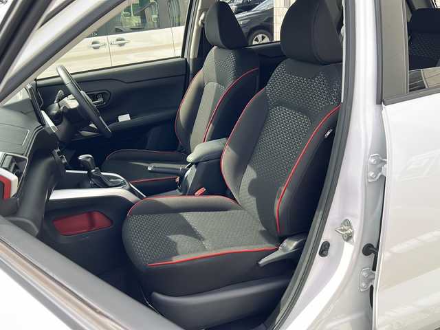 トヨタ ライズ Z 石川県 2019(令1)年 6.2万km シャイニングホワイトパール 純正9インチディスプレイオーディオ/フルセグTV/Bluetooth/全方位カメラ/ETC/前方ドライブレコーダー/前席シートヒーター/クルーズコントロール(追従走行有)/純正フロアマット/純正アルミホイール/前後コーナーセンサー/LEDヘッドライト/オートライト/フォグランプ