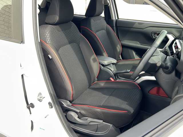 トヨタ ライズ Z 石川県 2019(令1)年 6.2万km シャイニングホワイトパール 純正9インチディスプレイオーディオ/フルセグTV/Bluetooth/全方位カメラ/ETC/前方ドライブレコーダー/前席シートヒーター/クルーズコントロール(追従走行有)/純正フロアマット/純正アルミホイール/前後コーナーセンサー/LEDヘッドライト/オートライト/フォグランプ