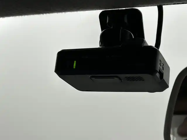 スズキ ジムニー ランドベンチャー 熊本県 2017(平29)年 8.8万km クールカーキPM ５速MT/社外7インチナビMIDV-S708（ＤＶＤ・ＣＤ・フルセグ・ＢＴ・ＳＤ・ｉｐｏｄ・ＵＳＢ）/バックカメラ　/社外前方ドライブレコーダー　/ＥＴＣ　/前席シートヒーター　/純正フロアマット/純正１６インチＡＷ　/ＨＩＤライト　/フォグライト/リモコンキー