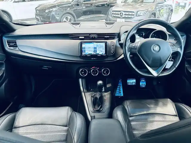 アルファロメオ ジュリエッタ ヴェローチェ 1750 TBI 大阪府 2019(令1)年 6万km アルファレッド 黒革/パワーシート/シートヒーター/Dシートメモリ/カロッツェリアナビ/TV/バックカメラ/クリアランスソナー/純正18インチAW/HIDヘッドライト/クルコン/パドルシフト/ETC