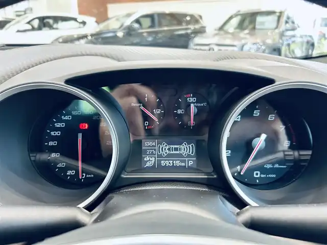 アルファロメオ ジュリエッタ ヴェローチェ 1750 TBI 大阪府 2019(令1)年 6万km アルファレッド 黒革/パワーシート/シートヒーター/Dシートメモリ/カロッツェリアナビ/TV/バックカメラ/クリアランスソナー/純正18インチAW/HIDヘッドライト/クルコン/パドルシフト/ETC
