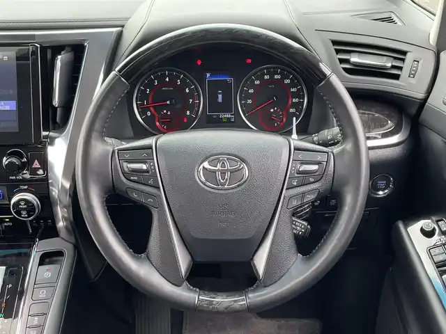 トヨタ アルファード S Cパッケージ 島根県 2022(令4)年 2.3万km ブラック 純正ディスプレイオーディオ /サンルーフ/デジタルインナーミラー /レーダークルーズコントロール/クリアランスソナー /BSM/三眼LEDオートライト/オートマチックハイビーム /レーンキープ/黒革シート/シートヒーター /シートベンチレーション /パワーシート/メモリーシート /ステアリングヒーター/スマートキー/プッシュスタート /社外フロアマット/スペアタイヤ