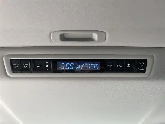 トヨタ アルファード S Cパッケージ 島根県 2022(令4)年 2.3万km ブラック 純正ディスプレイオーディオ /サンルーフ/デジタルインナーミラー /レーダークルーズコントロール/クリアランスソナー /BSM/三眼LEDオートライト/オートマチックハイビーム /レーンキープ/黒革シート/シートヒーター /シートベンチレーション /パワーシート/メモリーシート /ステアリングヒーター/スマートキー/プッシュスタート /社外フロアマット/スペアタイヤ