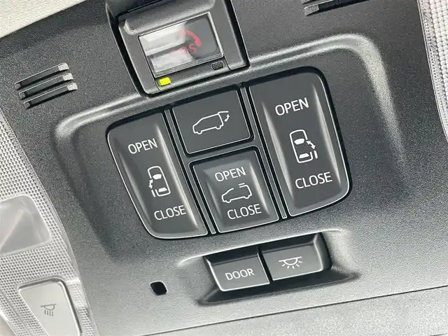 トヨタ アルファード S Cパッケージ 島根県 2022(令4)年 2.3万km ブラック 純正ディスプレイオーディオ /サンルーフ/デジタルインナーミラー /レーダークルーズコントロール/クリアランスソナー /BSM/三眼LEDオートライト/オートマチックハイビーム /レーンキープ/黒革シート/シートヒーター /シートベンチレーション /パワーシート/メモリーシート /ステアリングヒーター/スマートキー/プッシュスタート /社外フロアマット/スペアタイヤ