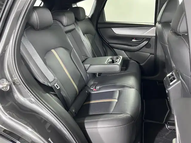 マツダ ＣＸ－６０ XD エクスクルーシブモード 佐賀県 2023(令5)年 1.3万km マシーングレープレミアムM パノラマルーフ/純正12.3インチナビ/フルセグTV/Bluetooth/シグネチャースタイルエアロ(フロント/サイド/リア)/AutoExeサスペンション/BOSEサウンドスピーカー/全周囲カメラ/レーダークルーズコントロール/パワーバックドア /衝突軽減ブレーキ/レーンキープアシスト/標識認識機能/前後誤発進抑制機能/パーキングセンサー/LEDライト/フォグライト /オートライト/オートハイビーム/ブラインドスポットモニター/前席シートベンチレーション/後席シートヒーター/ステアリングリモコン/スマートキー/電動格納ミラー/保証書/取扱説明書