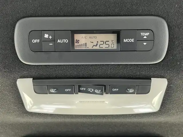 日産 セレナ e-パワー オーテック セーフティPKG 奈良県 2020(令2)年 6.3万km カスピアンブルー 純正１０インチナビ　/(DVD/CD/BT)/純正フリップダウン　/プロパイロット　/全方位カメラ　/フルセグＴＶ　/ＢＳＭ　/ステアリングヒーター　/セーフティパックＢ　/オーテック専用レザーシート　/レーンキープアシスト /シートヒーター
