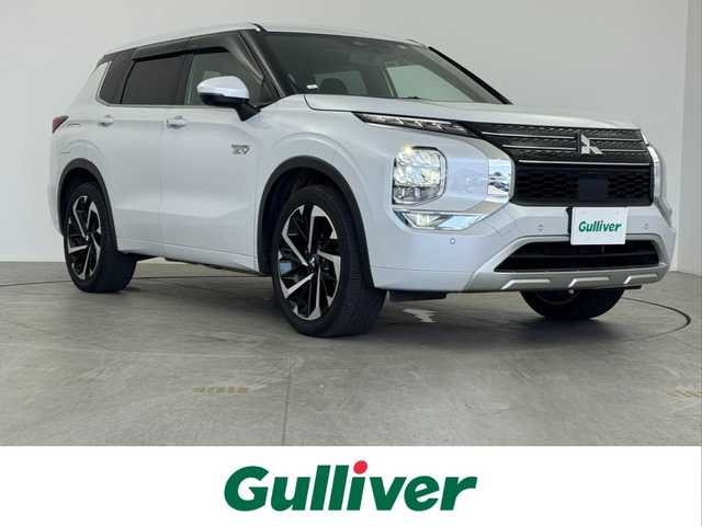 三菱 アウトランダー ＰＨＥＶ P 愛知県 2022(令4)年 5.2万km パール 純正ナビ/BOSEプレミアムサウンド/全方位カメラ/アダプティブクルーズコントロール/ブラインドスポットモニター/ヘッドアップディスプレイ/レザーシート/パワーシート/シートヒーター/シートマッサージ/ステアリングヒーター/オートライト/オートマチックハイビーム/AC1500W/置くだけ受電/ドアバイザー/メモリシート/ドアバイザー/純正LEDライト/フルセグTV/ETC装備