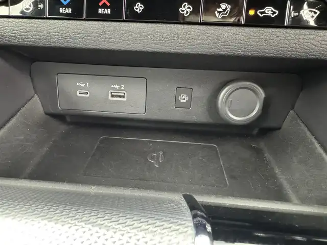 三菱 アウトランダー ＰＨＥＶ P 愛知県 2022(令4)年 5.2万km パール 純正ナビ/BOSEプレミアムサウンド/全方位カメラ/アダプティブクルーズコントロール/ブラインドスポットモニター/ヘッドアップディスプレイ/レザーシート/パワーシート/シートヒーター/シートマッサージ/ステアリングヒーター/オートライト/オートマチックハイビーム/AC1500W/置くだけ受電/ドアバイザー/メモリシート/ドアバイザー/純正LEDライト/フルセグTV/ETC装備