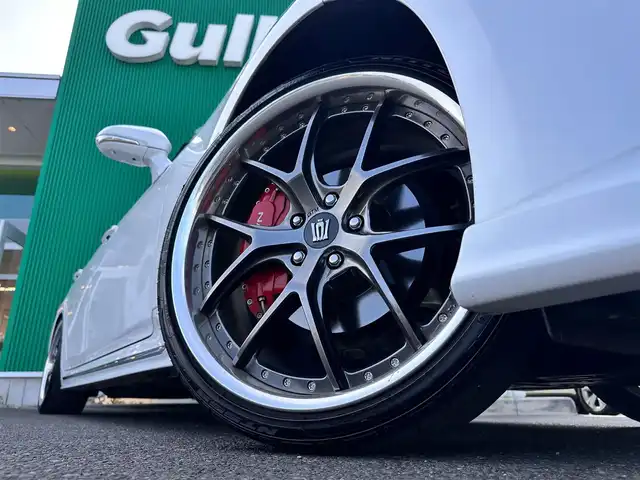 トヨタ クラウン ハイブリッド RS 宮城県 2021(令3)年 4.4万km プレシャスホワイトパール セーフティパッケージプラス/・カラーヘッドアップディスプレイ/・パーキングサポートブレーキ/リアカメラディテクション/・パノラミックビューモニター/＝＝＝/エイムゲインフロントスポイラー/エイムゲイン20インチAW/TRDリヤバンパースポイラー/BLITZ車高調（BLITZ DSC Plus）/セーフティセンス/・レーントレーシングアシスト/・レーダークルーズコントロール/・プリクラッシュセーフティ/・アダプティブハイビームシステム/・ロードサインアシスト/・先行車発進告知機能/・ドライバー異常時対応システム/ブラインドスポットモニター/リアクロストラフィックオートブレーキ/リアクロストラフィックアラート/純正12.3インチナビ/・CD/DVD/・Blu-ray/・Bluetooth/・フルセグTV/ビルトインETC2.0/ドライブレコーダー/GPSレーダー探知機（ZERO 706V）/ハーフレザーシート/シートヒーター/ステアリングヒーター/電動パーキングブレーキ/ブレーキホールド/3眼LEDヘッドランプ/シーケンシャルターンランプ/フロアマット