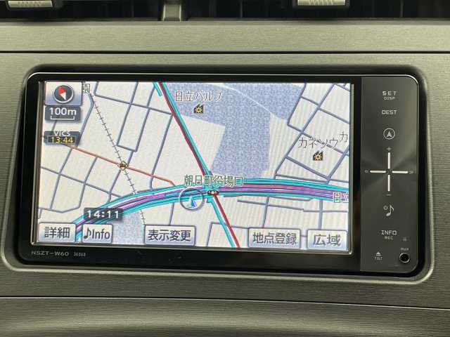 トヨタ プリウス S 三重県 2010(平22)年 3.5万km スーパーホワイトⅡ メモリーナビ【NSZT-W60】/・フルセグＴＶ/CD/ＤＶＤ/Bluetoothオーディオ/バックカメラ/ビルトインETC/スマートキー/プッシュスタート/15インチアルミホイール/フォグライト/フロアマット
