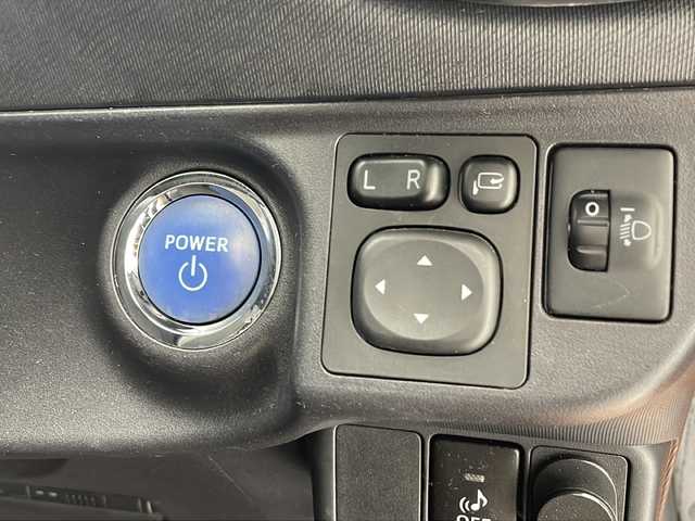 トヨタ プリウス α S ツーリングセレクション 沖縄県 2015(平27)年 10万km オレンジM 社外SDナビ（CN-RX01WD）/CD/DVD/SD/BT/フルセグ/バックカメラ　/ビルトインETC/前後ドライブレコーダー/横滑り防止装置/LEDヘッドライト/オートライト/純正17インチAW/純正フロアマット/ドアバイザー/プッシュスタート/スマートキ―