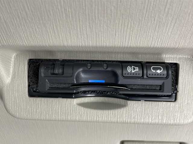 トヨタ プリウス α S ツーリングセレクション 沖縄県 2015(平27)年 10万km オレンジM 社外SDナビ（CN-RX01WD）/CD/DVD/SD/BT/フルセグ/バックカメラ　/ビルトインETC/前後ドライブレコーダー/横滑り防止装置/LEDヘッドライト/オートライト/純正17インチAW/純正フロアマット/ドアバイザー/プッシュスタート/スマートキ―