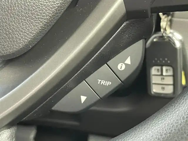 ホンダ フリード＋ G ホンダセンシング 埼玉県 2020(令2)年 1.8万km クリスタルブラックパール 純正ナビ　バックカメラ　ビルトインＥＴＣ　ドライブレコーダー　ホンダセンシング　アダクティブクルーズコントロール　両側パワースライドドア　オートライト　スマートキー　ＬＥＤヘッドライト