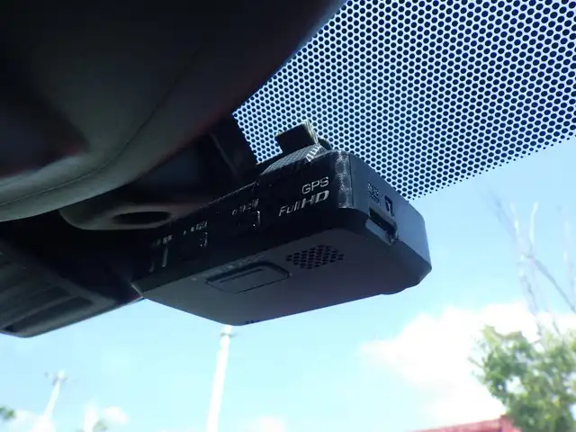 日産 ノート e－パワー X 千葉県 2018(平30)年 4.9万km ダークメタルグレー エマージェンシーブレーキ/クルーズコントロール/純正メモリーナビ/地デジTV/【DVD/CD再生機能　Bluetooth接続】/アラウンドビューモニター/ETC/LEDヘッドライト/ウインカーミラー/コーナーセンサー/インテリジェントキー