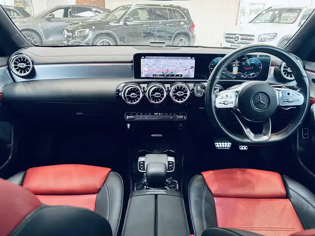 メルセデス・ベンツ ＣＬＡ２００ｄ AMGライン 大阪府 2019(令1)年 2.3万km ジュピターレッド レーダーセーフティP/サンルーフ/HUD/赤黒革/メモリ付きパワーシート/シートヒーター/純正ナビ/TV/360度カメラ/ACC/ブラインドスポット/純正18インチAW/LEDヘッドライト/アンビエントライト/クリアランスソナー/ワイヤレス充電