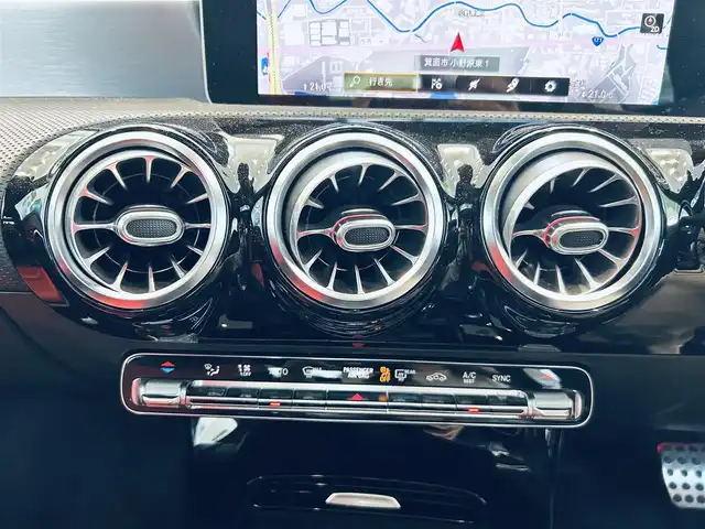 メルセデス・ベンツ ＣＬＡ２００ｄ AMGライン 大阪府 2019(令1)年 2.3万km ジュピターレッド レーダーセーフティP/サンルーフ/HUD/赤黒革/メモリ付きパワーシート/シートヒーター/純正ナビ/TV/360度カメラ/ACC/ブラインドスポット/純正18インチAW/LEDヘッドライト/アンビエントライト/クリアランスソナー/ワイヤレス充電