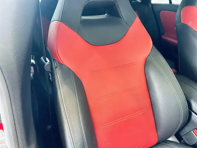メルセデス・ベンツ ＣＬＡ２００ｄ AMGライン 大阪府 2019(令1)年 2.3万km ジュピターレッド レーダーセーフティP/サンルーフ/HUD/赤黒革/メモリ付きパワーシート/シートヒーター/純正ナビ/TV/360度カメラ/ACC/ブラインドスポット/純正18インチAW/LEDヘッドライト/アンビエントライト/クリアランスソナー/ワイヤレス充電
